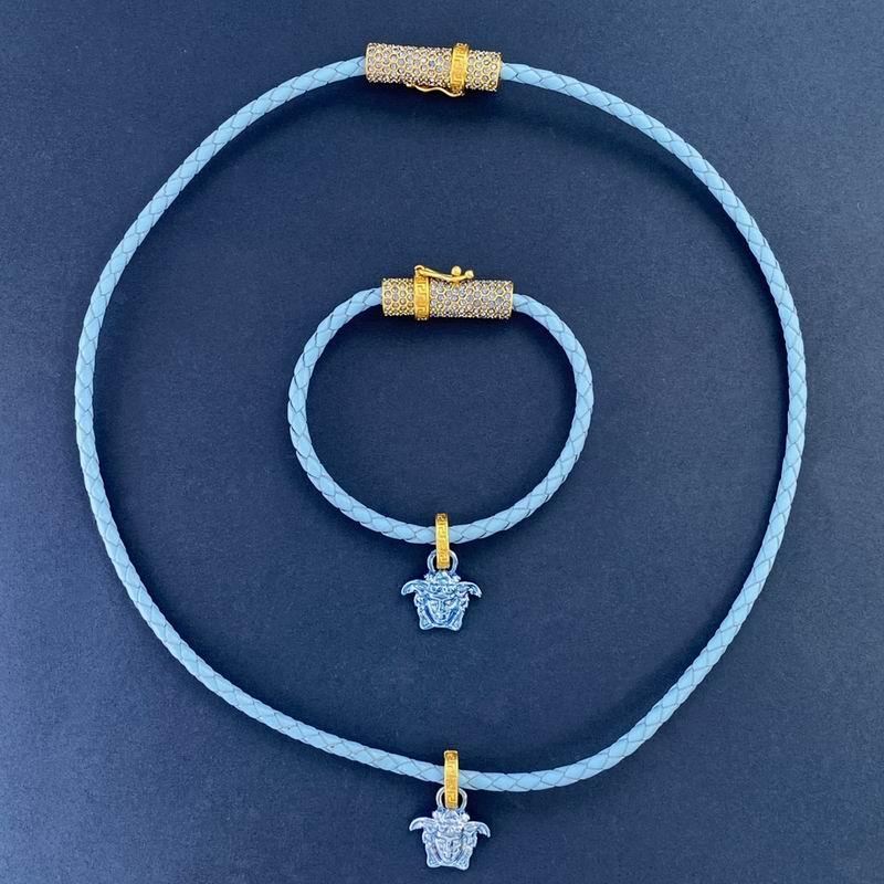 Versace suits 05lyx11